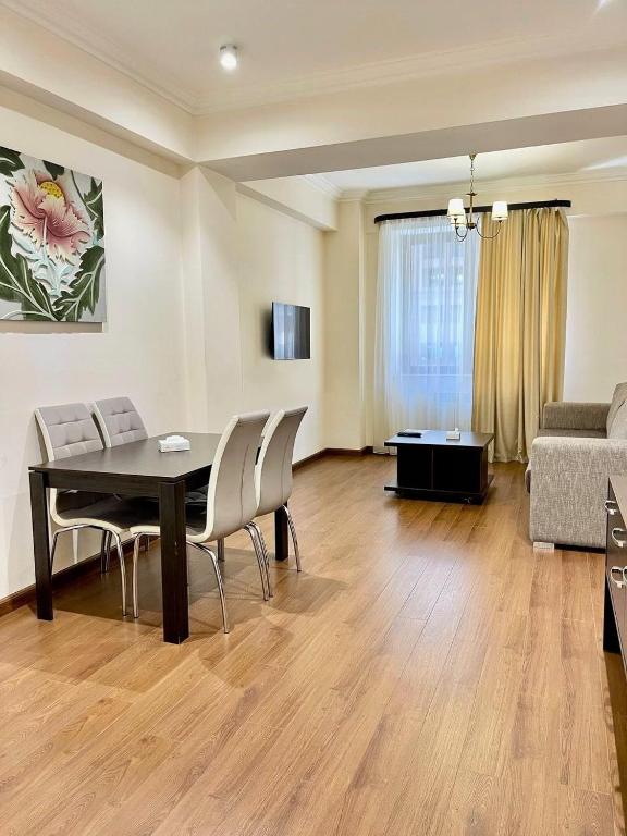 Charming Modern Apt, New Building ,Buzand Street, Jerevan