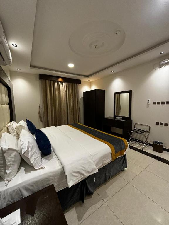 Rosa Aparthotel, Burajda