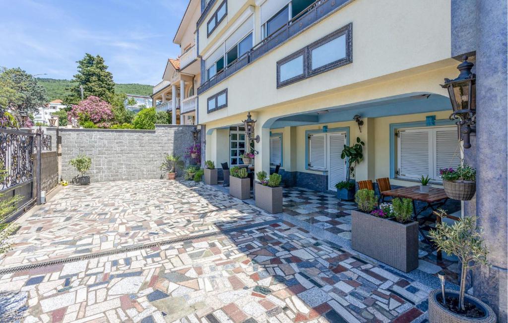 Awesome Apartment In Selce With Wifi, Selce