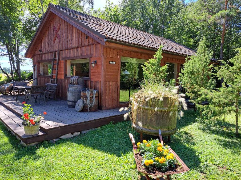 Pärna Muhu Island, Paenase