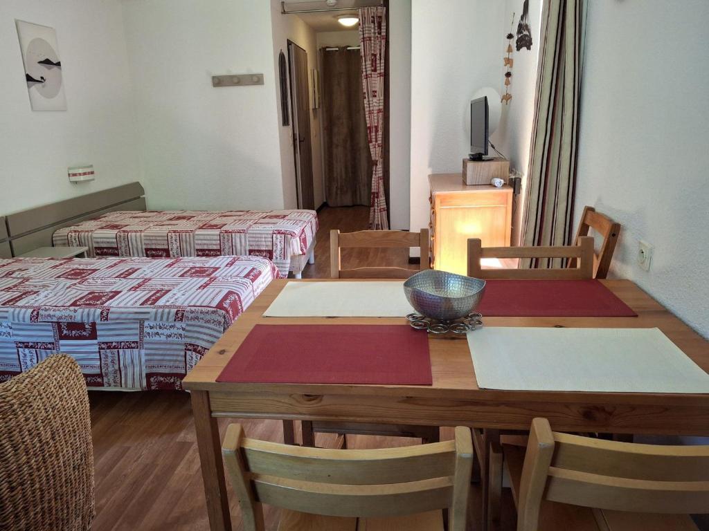 Studio lumineux avec Wifi et parking à Brides-les-Bains - 4