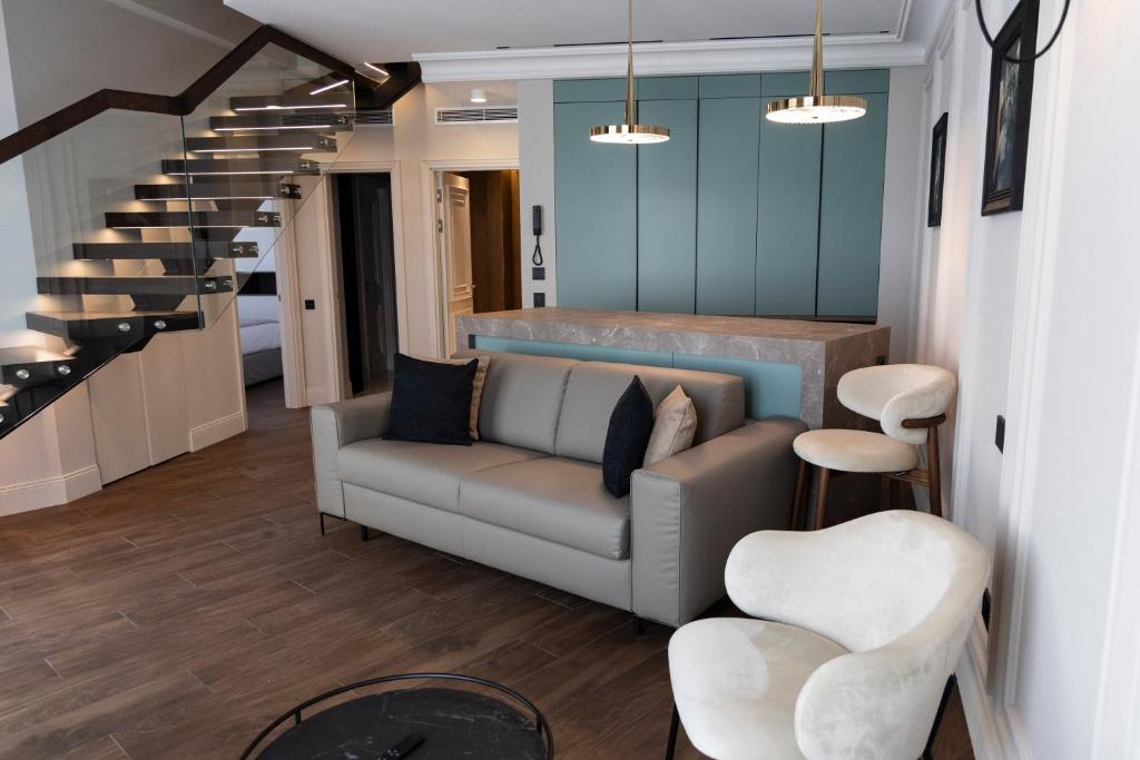 Apartments in the heart of Cannes - 1