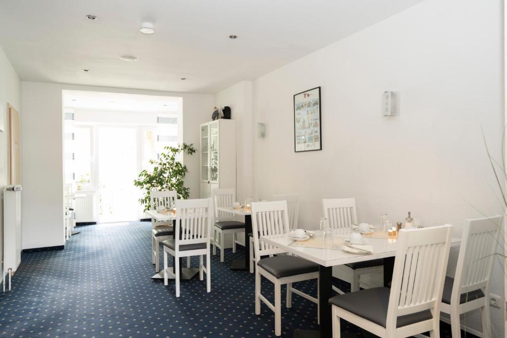 波羅的海飯店 (Baltic Hotel)