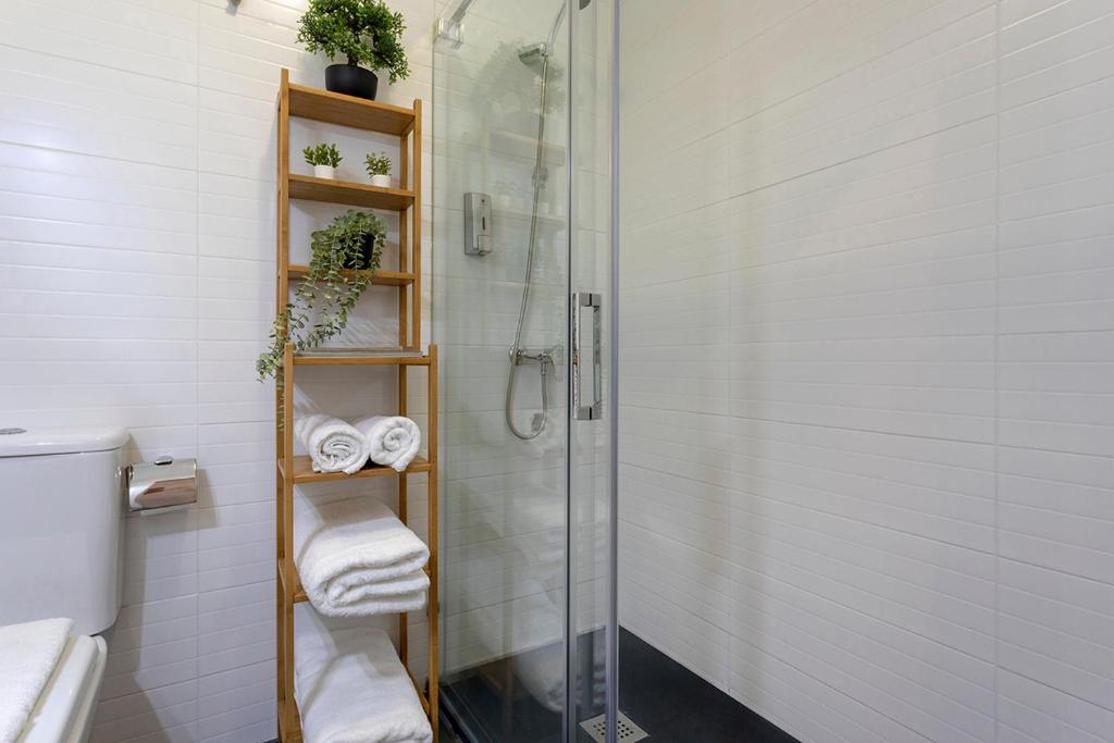 Apartamento reformado en pleno centro by Rent Me - 3