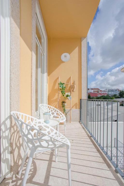 Liiiving in Porto - Downtown Balcony Studio, Porto