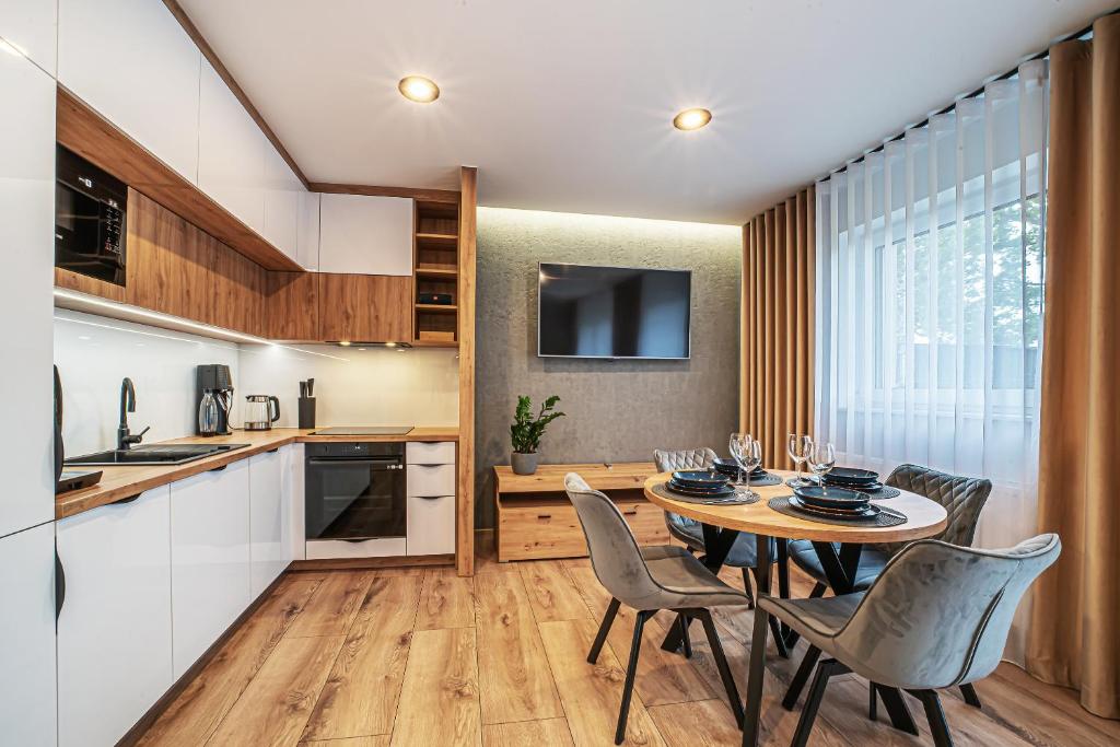 Apartament Labradoryt, klimatyzacja, parking priv, Bolesławiec