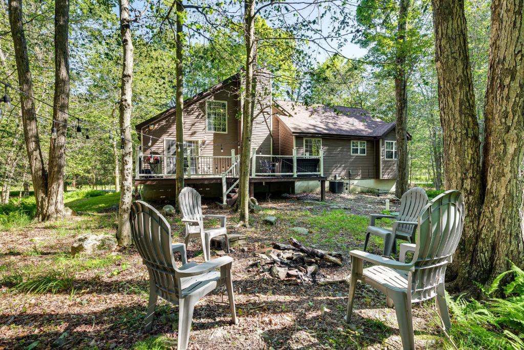 Deck, Fire Pit and Beach Access Big Bass Lake Home, Lehigh