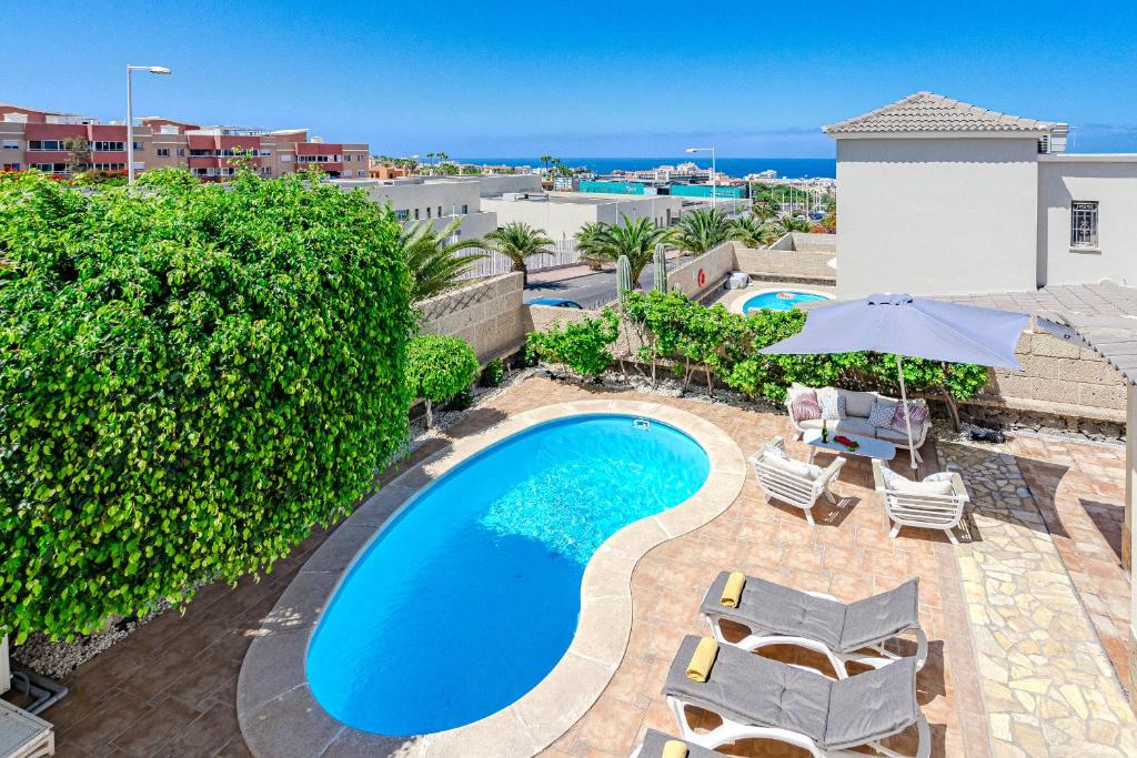 Villa con piscina en Madroñal Fañabe, Costa Adeje - 2