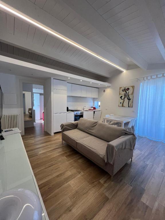 CASA MIRO' vicinissima al mare e parcheggio privato gratuito se disponibile - 3