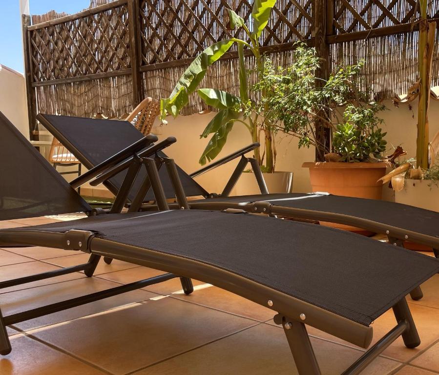 Central Penthouse with Stunning Terrace, Sea Views & Parking - 3