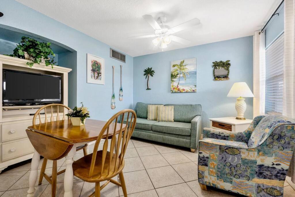 Blue Wave Suite 9, Clearwater Beach