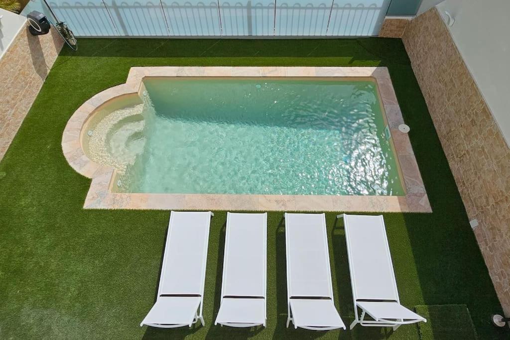 Luxury villa with private pool and cinema by Vapagó Tenerife - 2