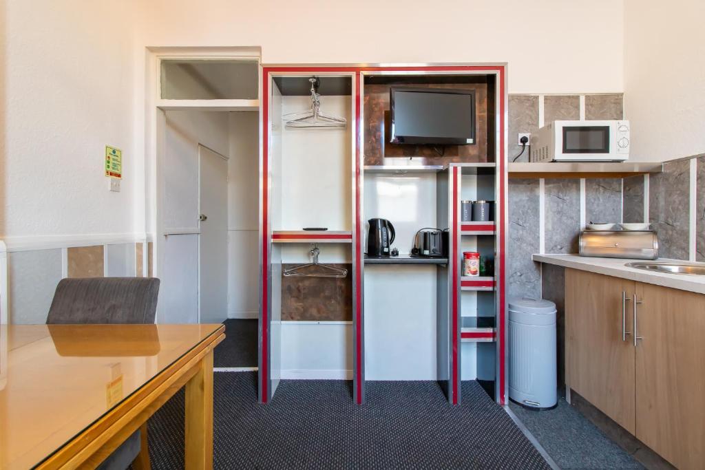 OYO The Bentleys Hotel