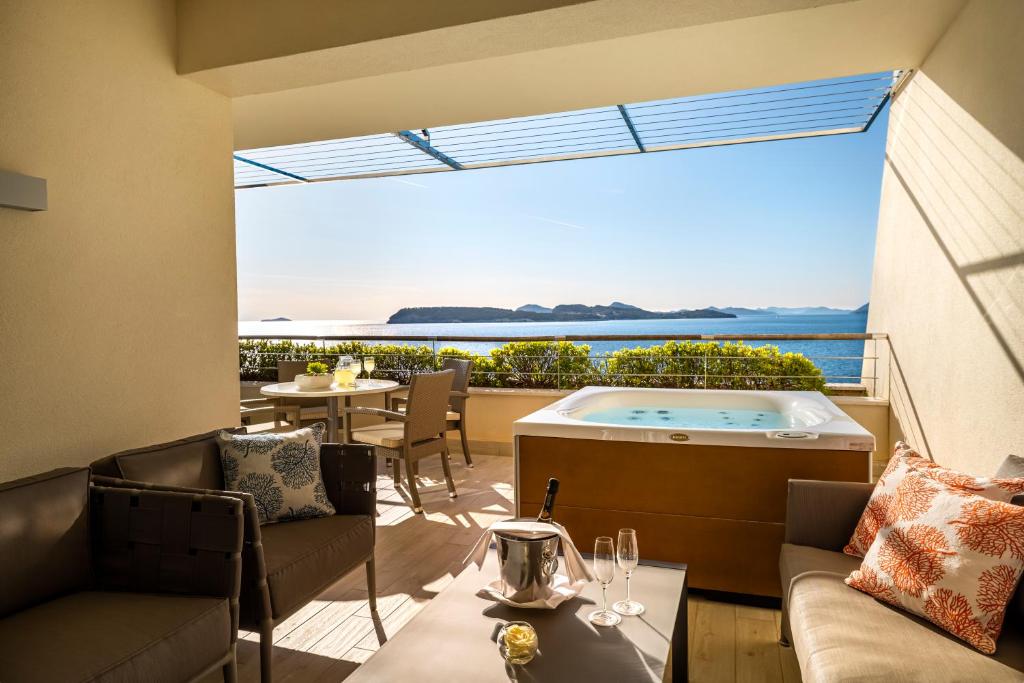 ヴァラマール コレクション ドゥブロブニク プレジデント ホテル (Valamar Collection Dubrovnik President Hotel) バルコニー/テラス