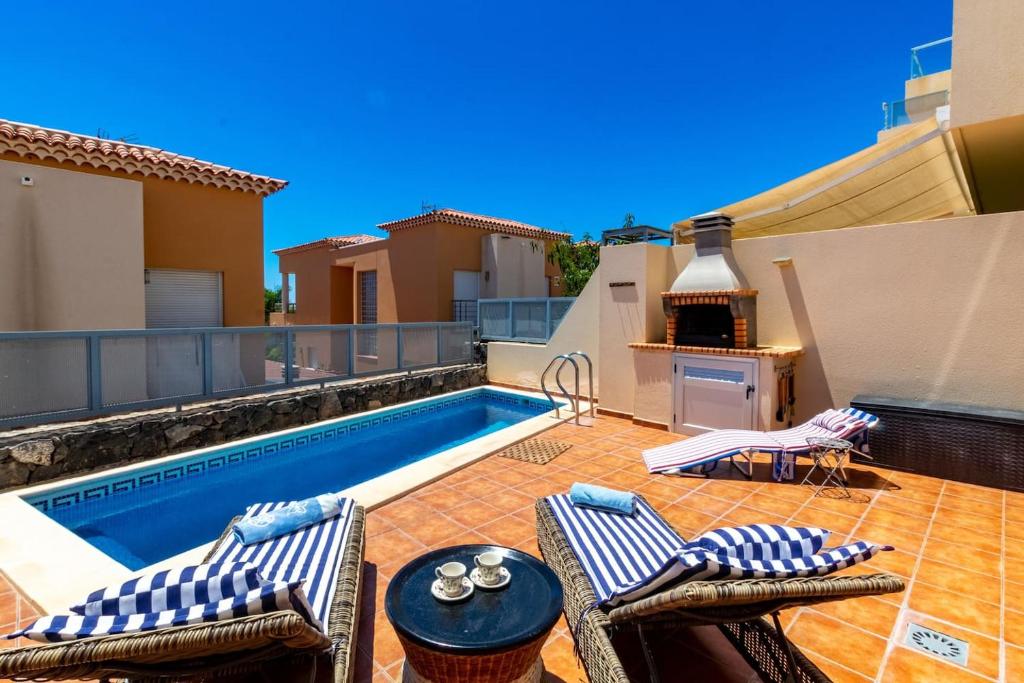 Holiday Home Own Pool By Dream Homes Tenerife, Puerto de Santiago