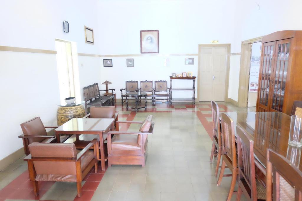 Ndalem Suratin Guesthouse