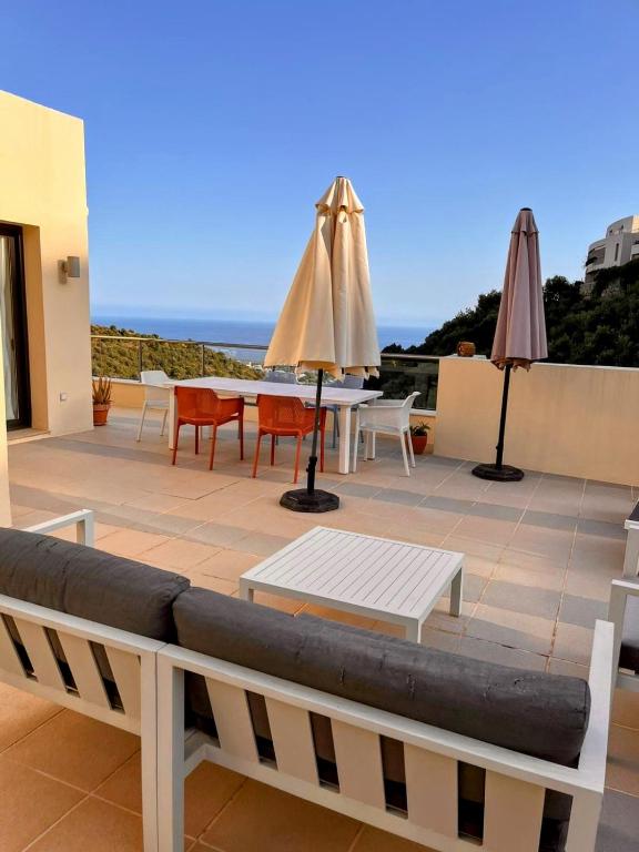 Marbella Luxury penthouse: indoor pool and private terrasse - 2