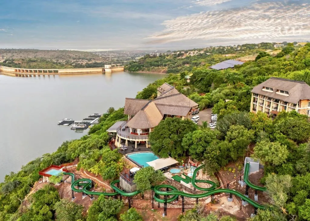 Jozini Tiger Lodge & Spa by Dream Resorts, hotel in Jozini