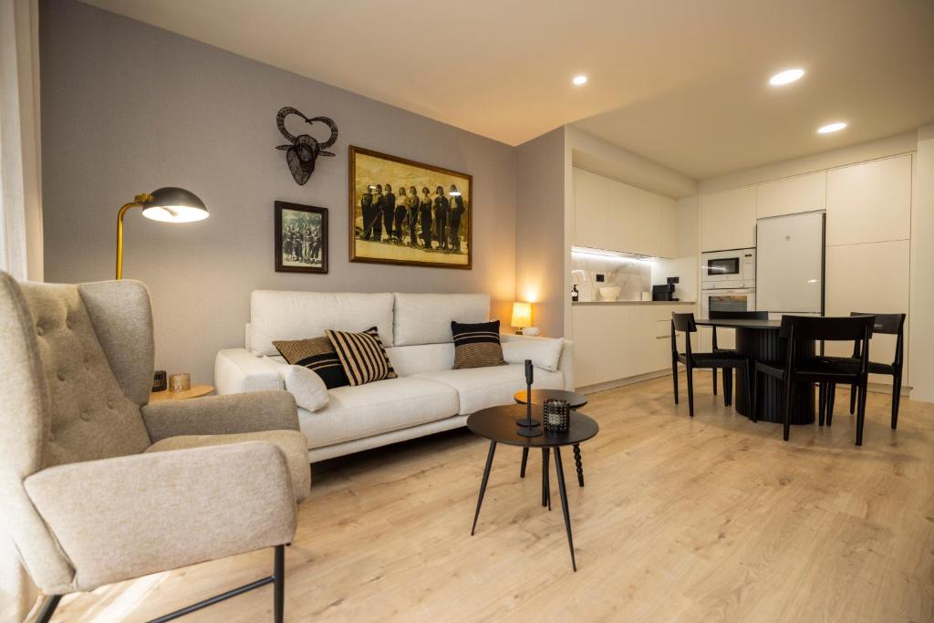 Villmor - B55 - Las Esquiadoras, Benasque