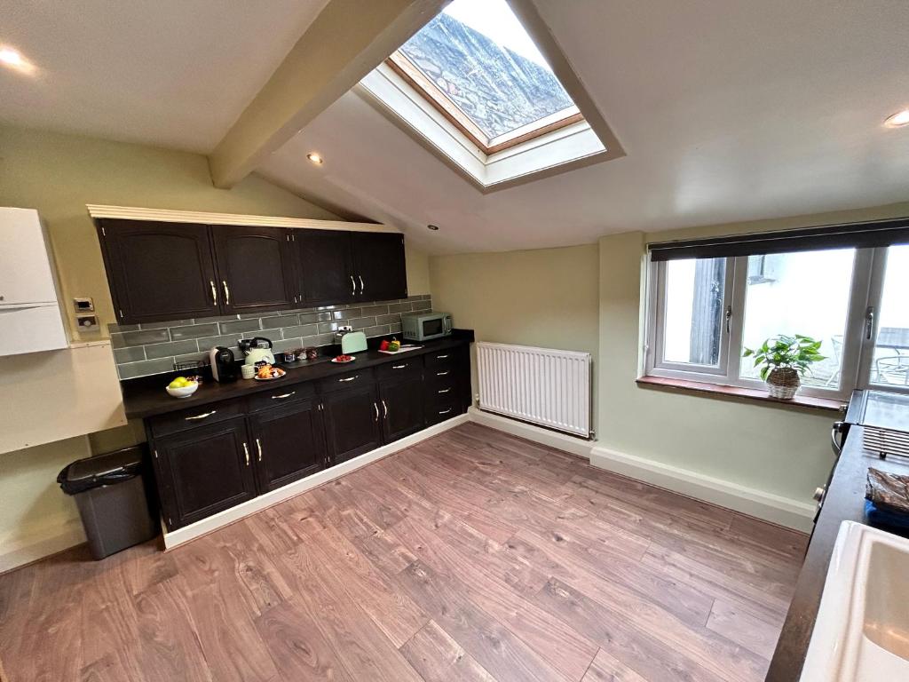 Tyan Ambleside 전경