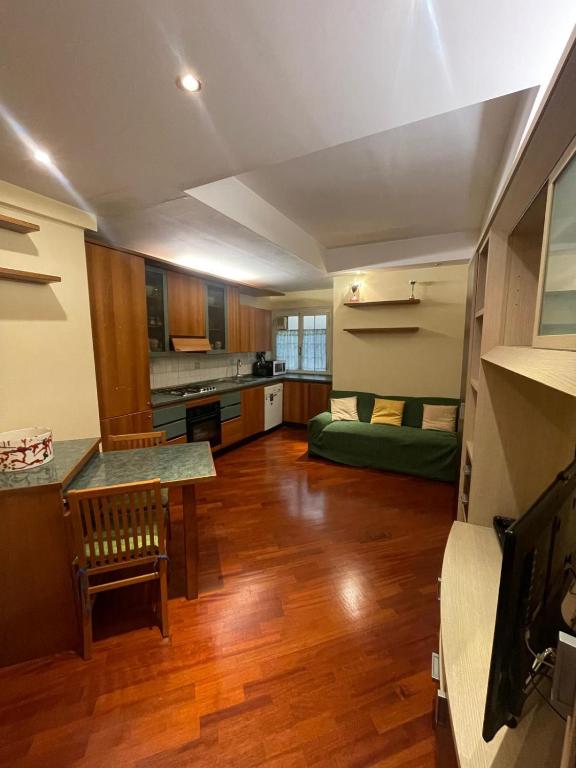 Gaio Melisso Home - 5