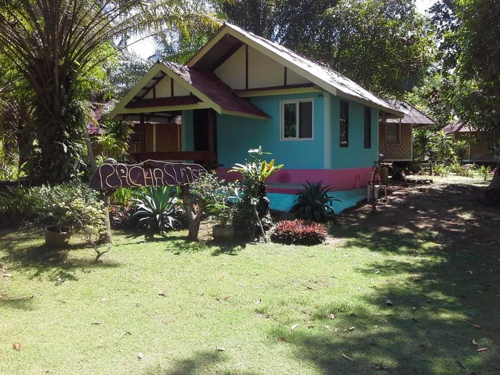 Racha Sunset Resort, hotel in Siboya