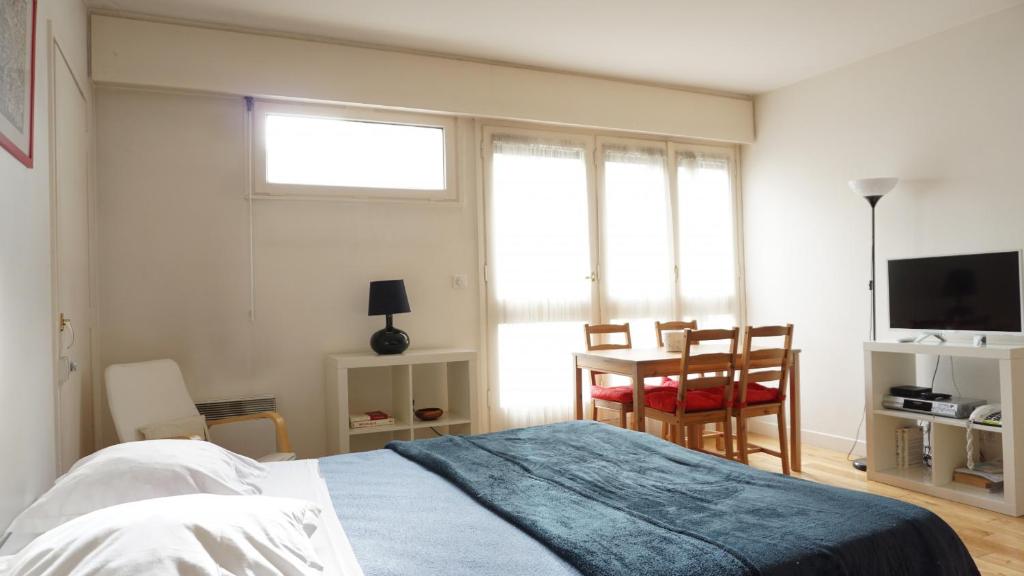 Paris Apartment Close to Eiffel Tower and Metro - 4