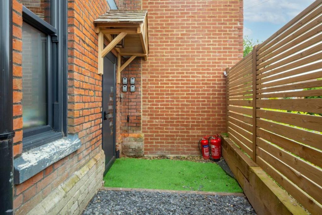 Pass the Keys Larkey View a Tranquil Space for Two, Chartham