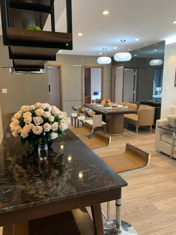 Lush apartment, Hanoj