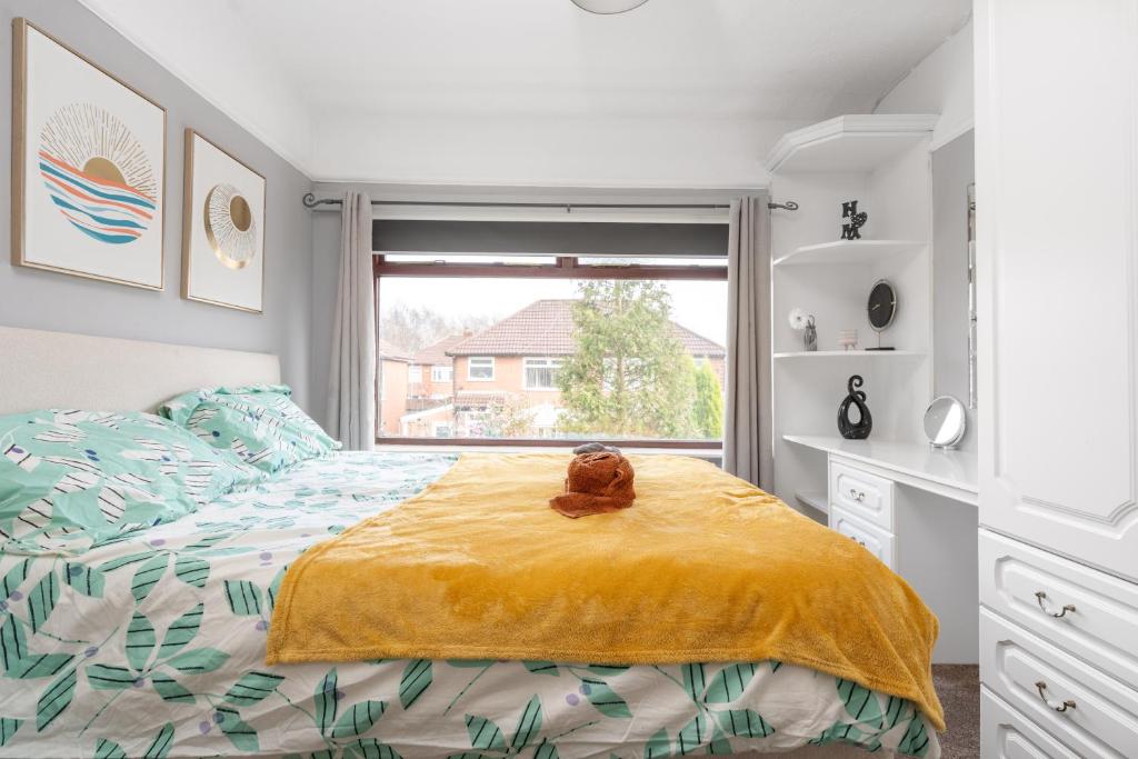 Elegant 3-Bedroom Manchester Retreat Free Parking KeenzChillz, Манчестер
