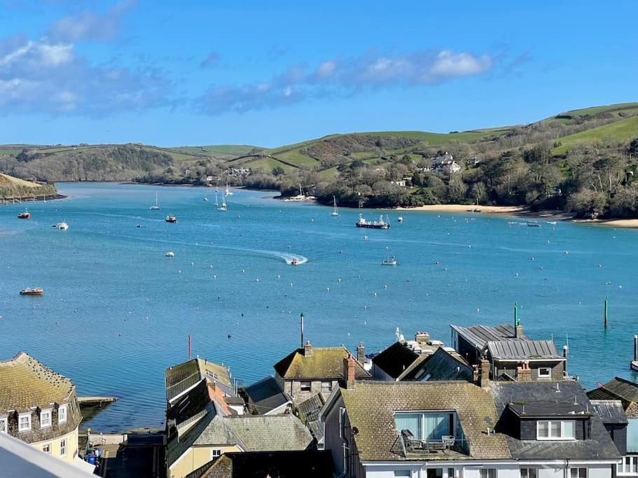 Salcombe - 2 bedroom flat, fantastic harbour views, Salcombe