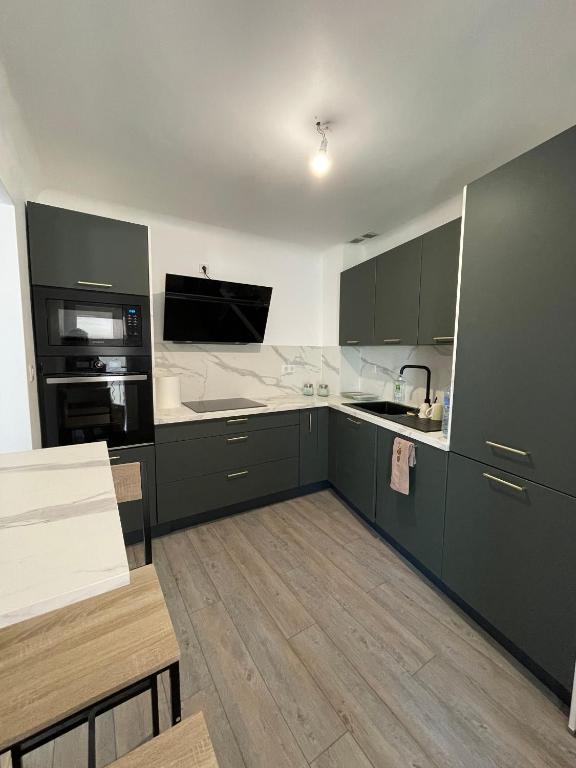 Appartement traversant Les Saintes vue sur Etangs camargue - 5