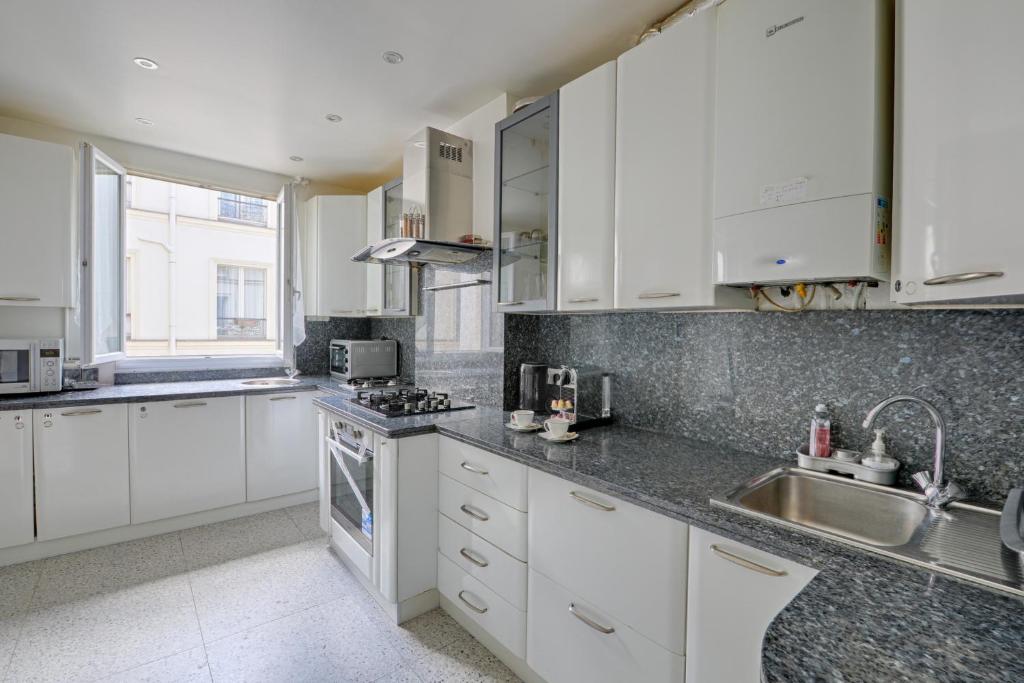 Le Petit Hôtel - Appt 6p 127 m² à Paris - 2