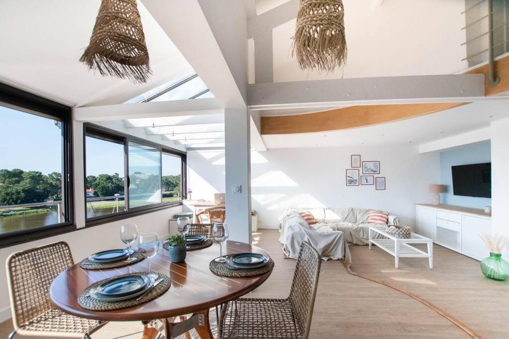 Pylos - Évasion haut de gamme, vue sur le port, Capbreton