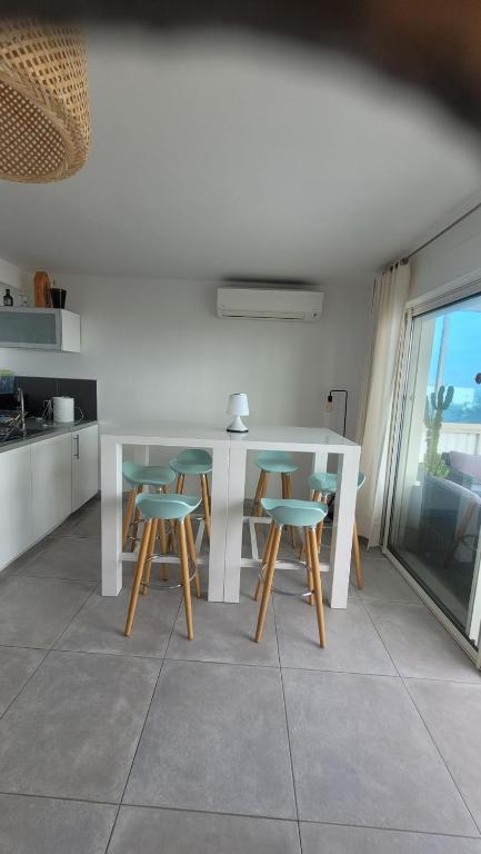 Superbe appartement vue mer - 2 chambres - parking - 3