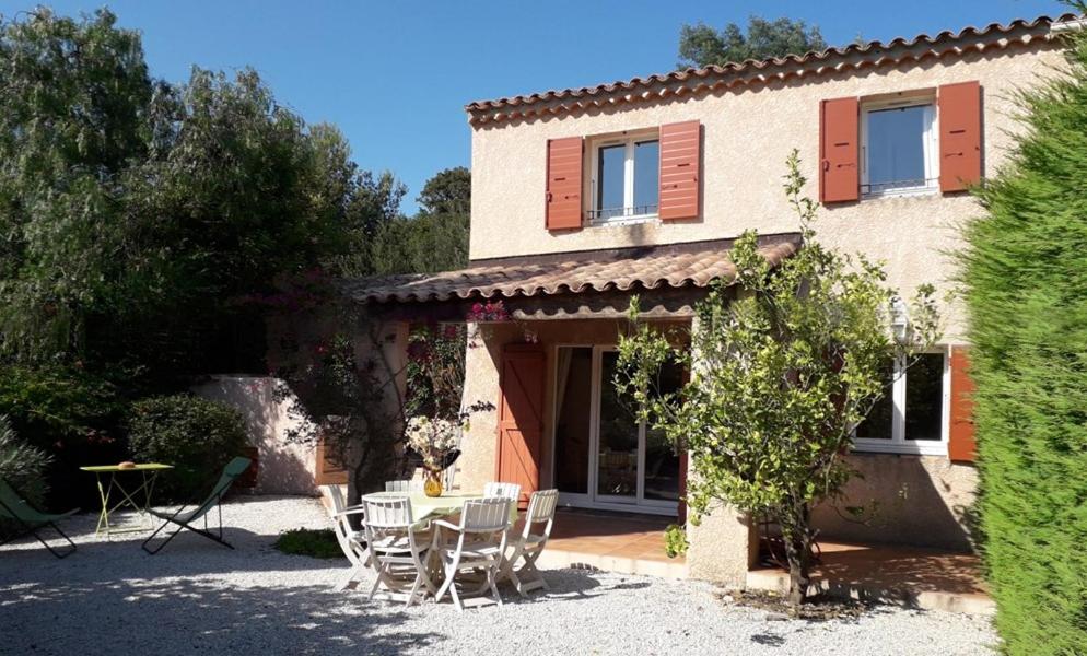 VILLA 2 CHAMBRES dans RESIDENCE avec PISCINE - 1