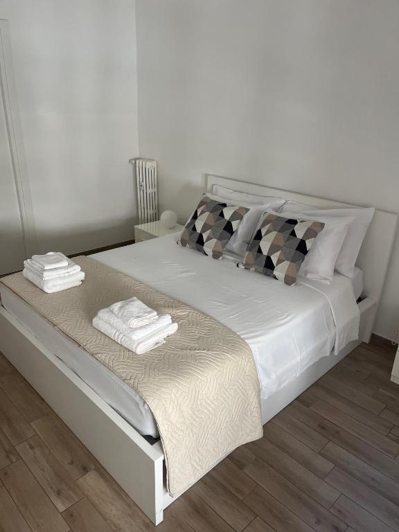 LoveRhome Apartment 10 - 1