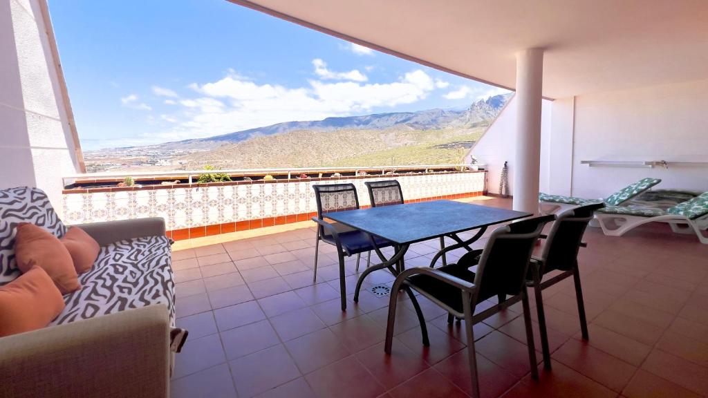 The Sunset View Apartment - 5