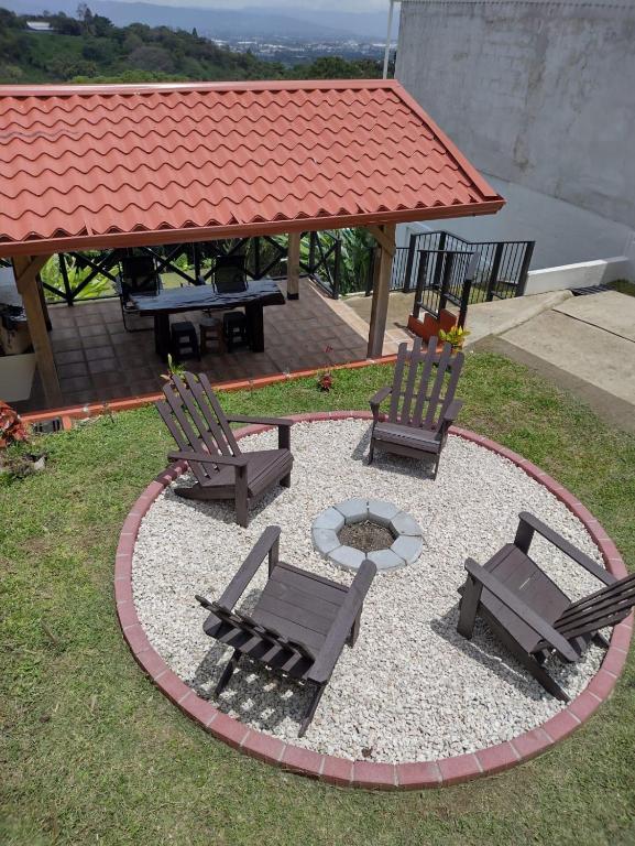 Burios House, Alajuela