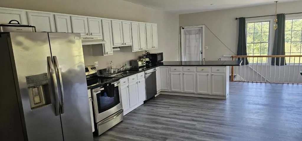 Private Apt In Southfordsouthbury，位于绍斯伯里的酒店