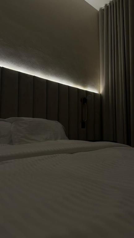 Aleen apartments, Firq