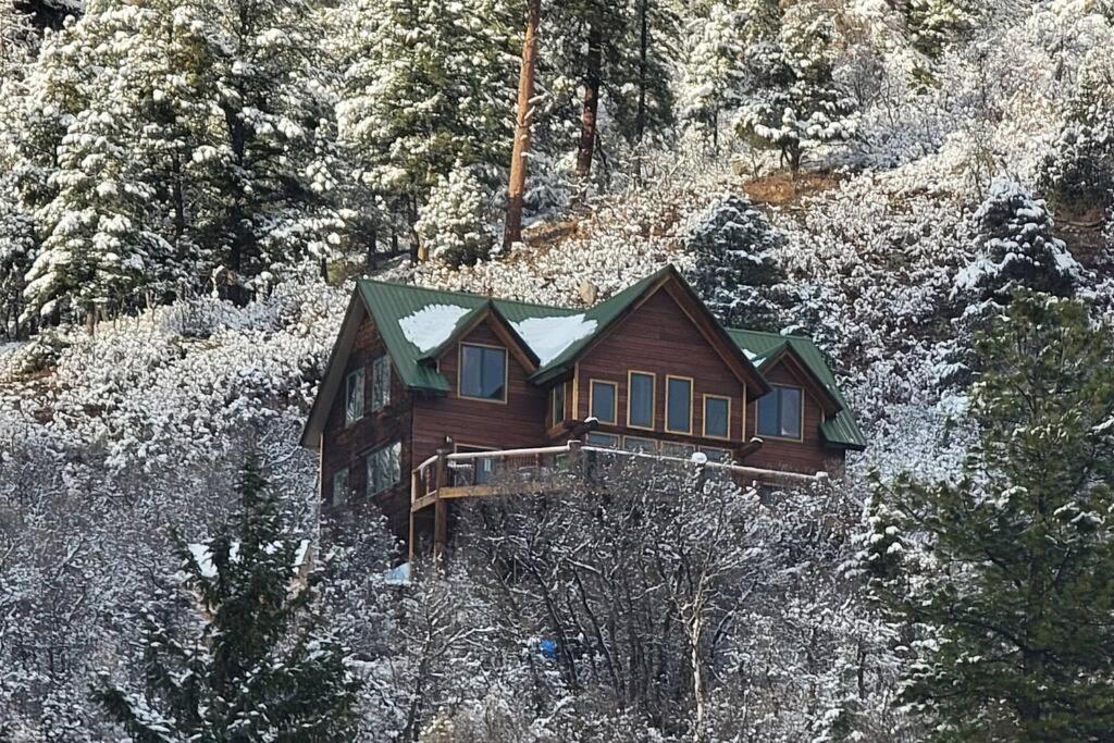 The Eagle's Nest, Marble