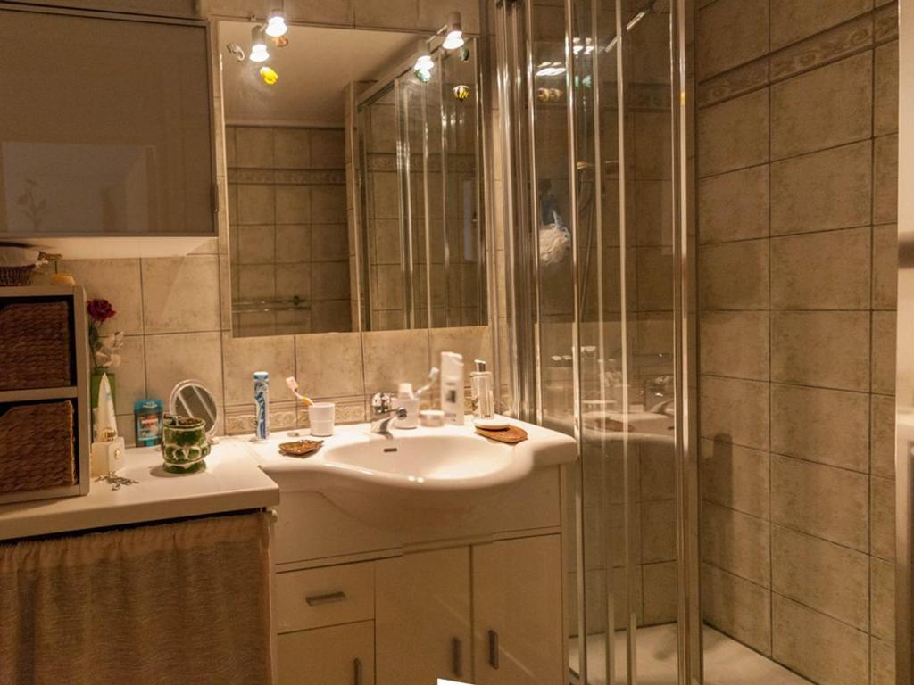 Charmant 2 pièces en centre-ville, 4 couchages, avec parking et climatisation - FR-1-803-65 - 5