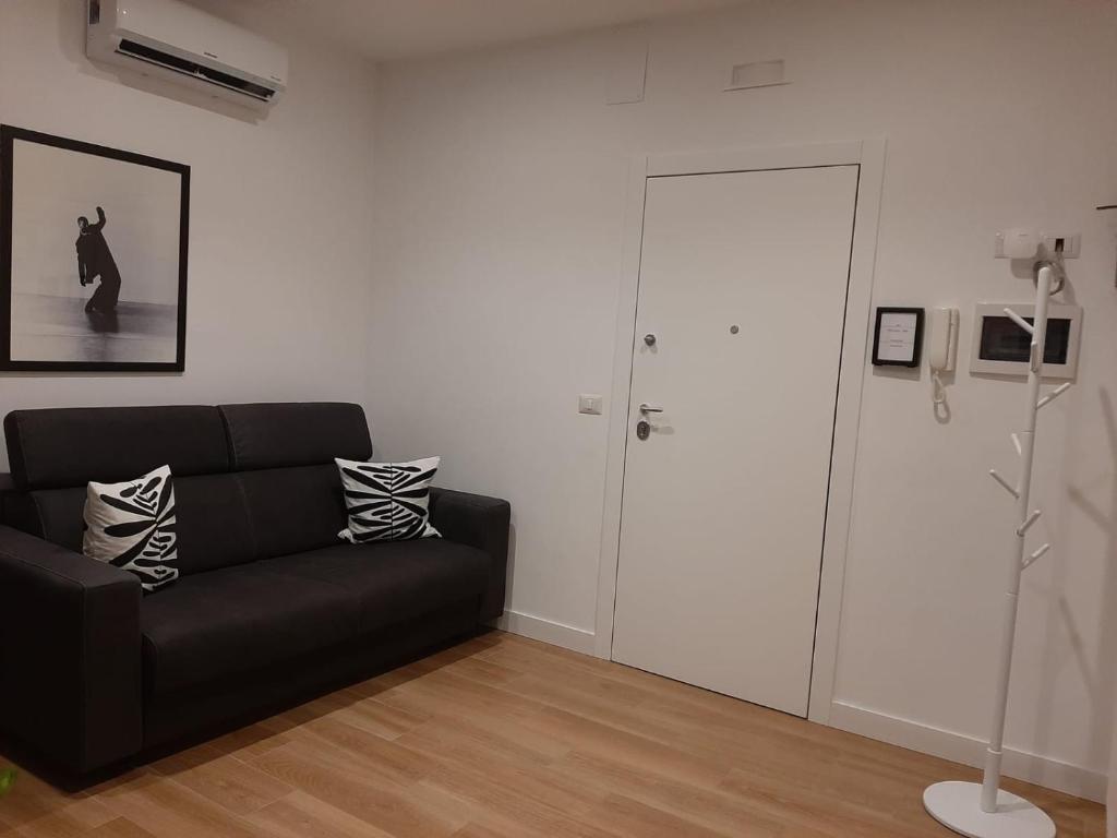 CRIS HOUSE - 2