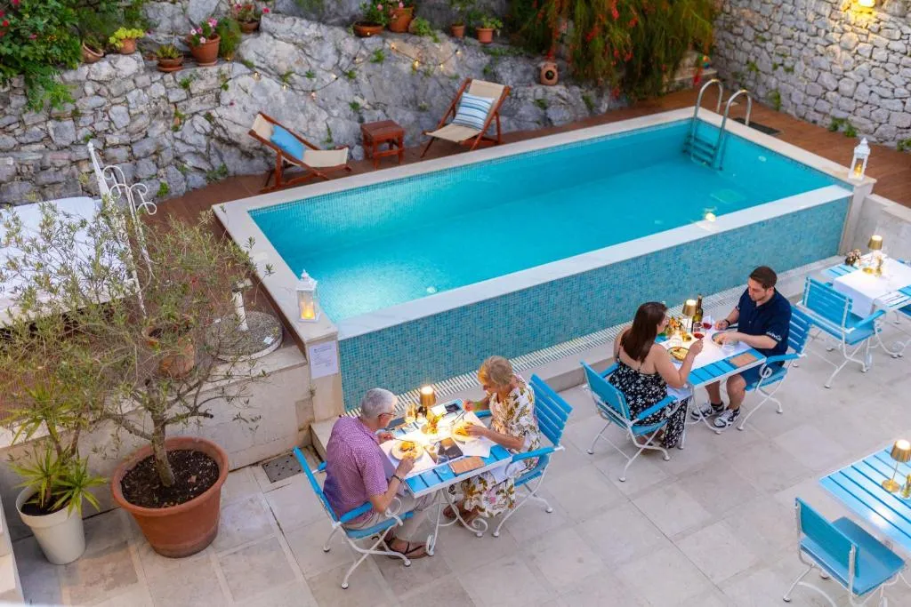 Boutique Hotel Capitano，位于赫尔采格诺维的酒店