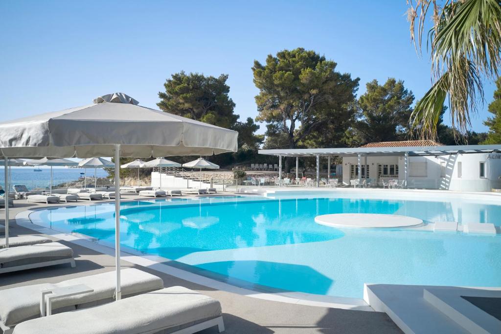 スイミングプール