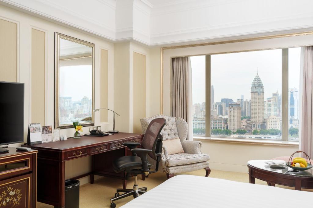 Shanghai Pudong Shangri-La, Shanghai Additional