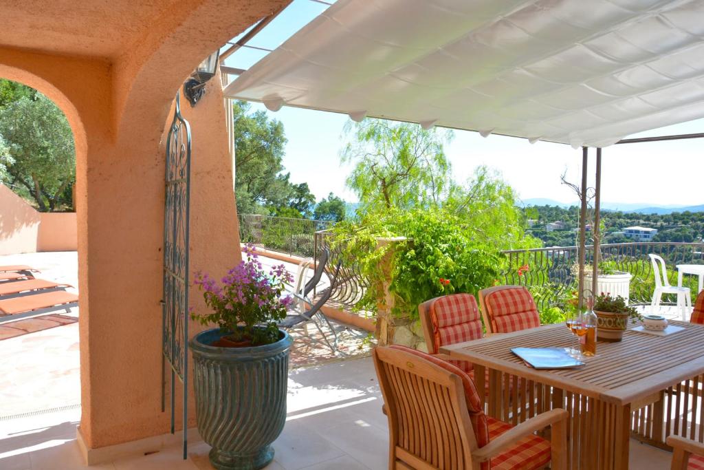 Provenzalisches Haus La Grenouille - Terrasse mit Meerblick und privatem Pool by Riviera HomeLife - 4