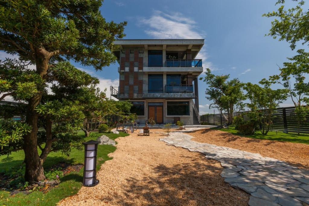 Juan Teppan-yaki B&B, Dongshan