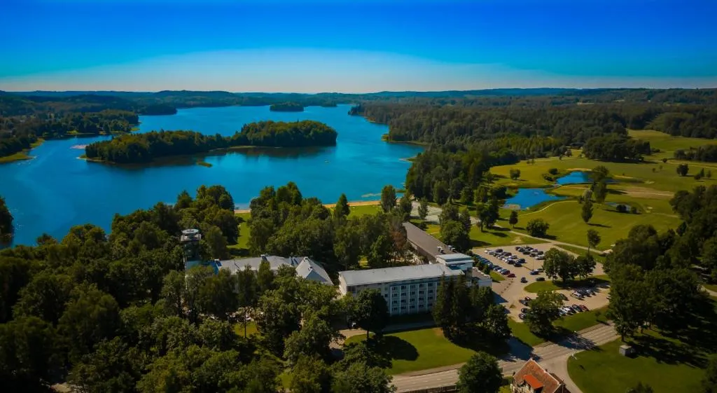 Pühajärve Spa & Holiday Resort, hotel in Otepää